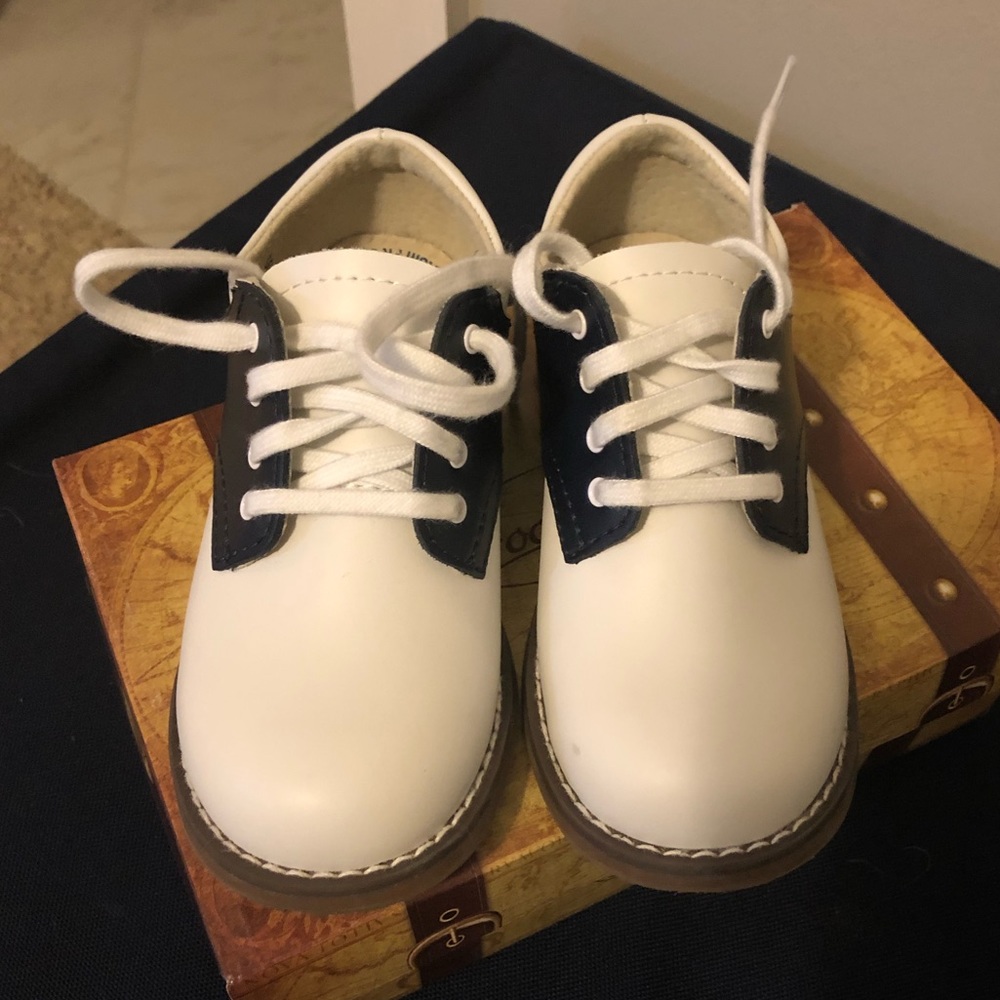 Footmates Navy/White. Size 8.5 (both medium and wide inserts).